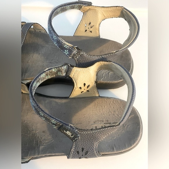 VGUC JBU Wildflower Sandals, Sz 10, Vegan, Daisy, Ankle Strap, Adjustable​ - Picture 4 of 15